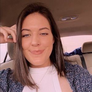 Meet your Posher, Claire